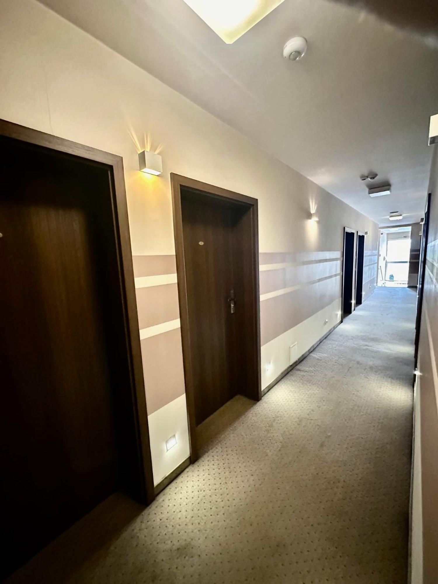 Hotel Pod Debami Ostrów Wielkopolski Eksteriør bilde